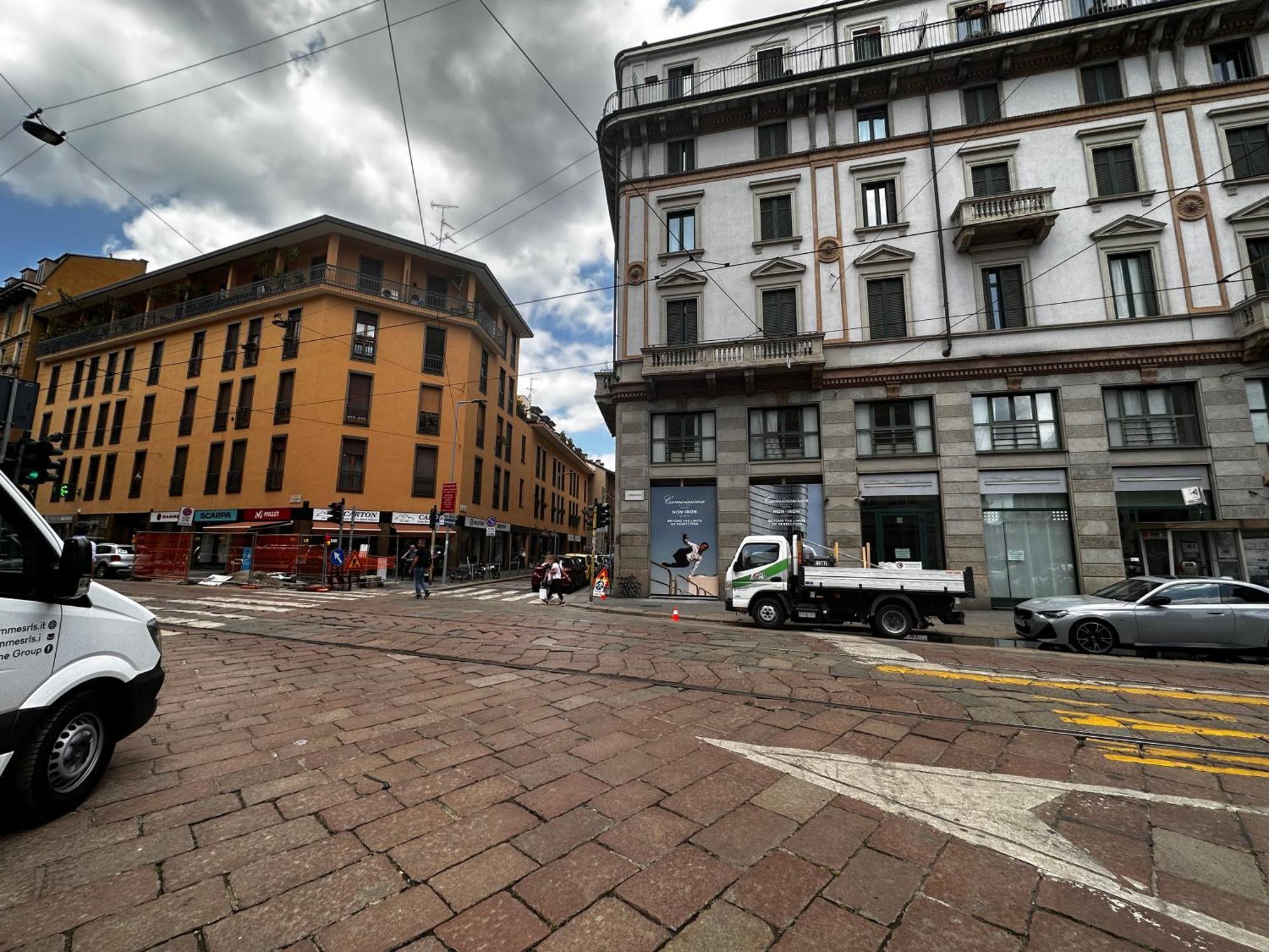 Duomo Milano Suite Retreat Bagian luar foto